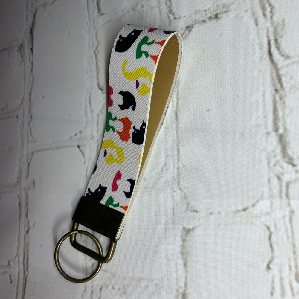 Hocus Pocus Keychain - Picture 2 of 3
